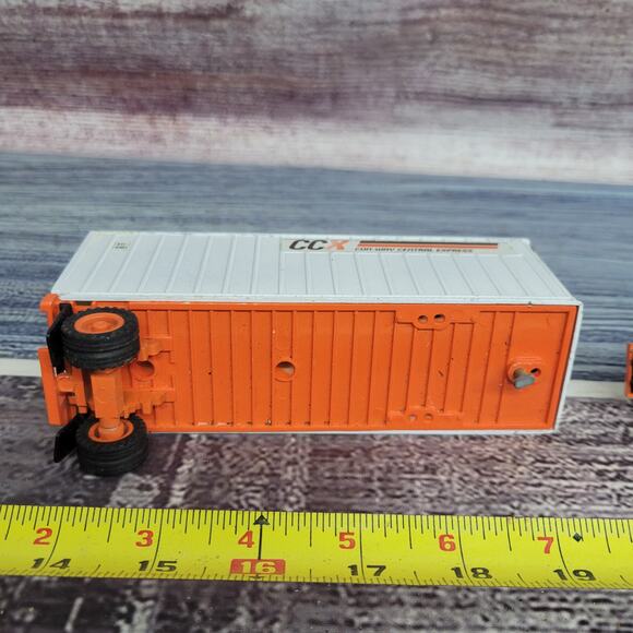 Vintage Tonkin CCX Ford areo semi and pup trailer die-cast white/orange - Picture 13 of 13